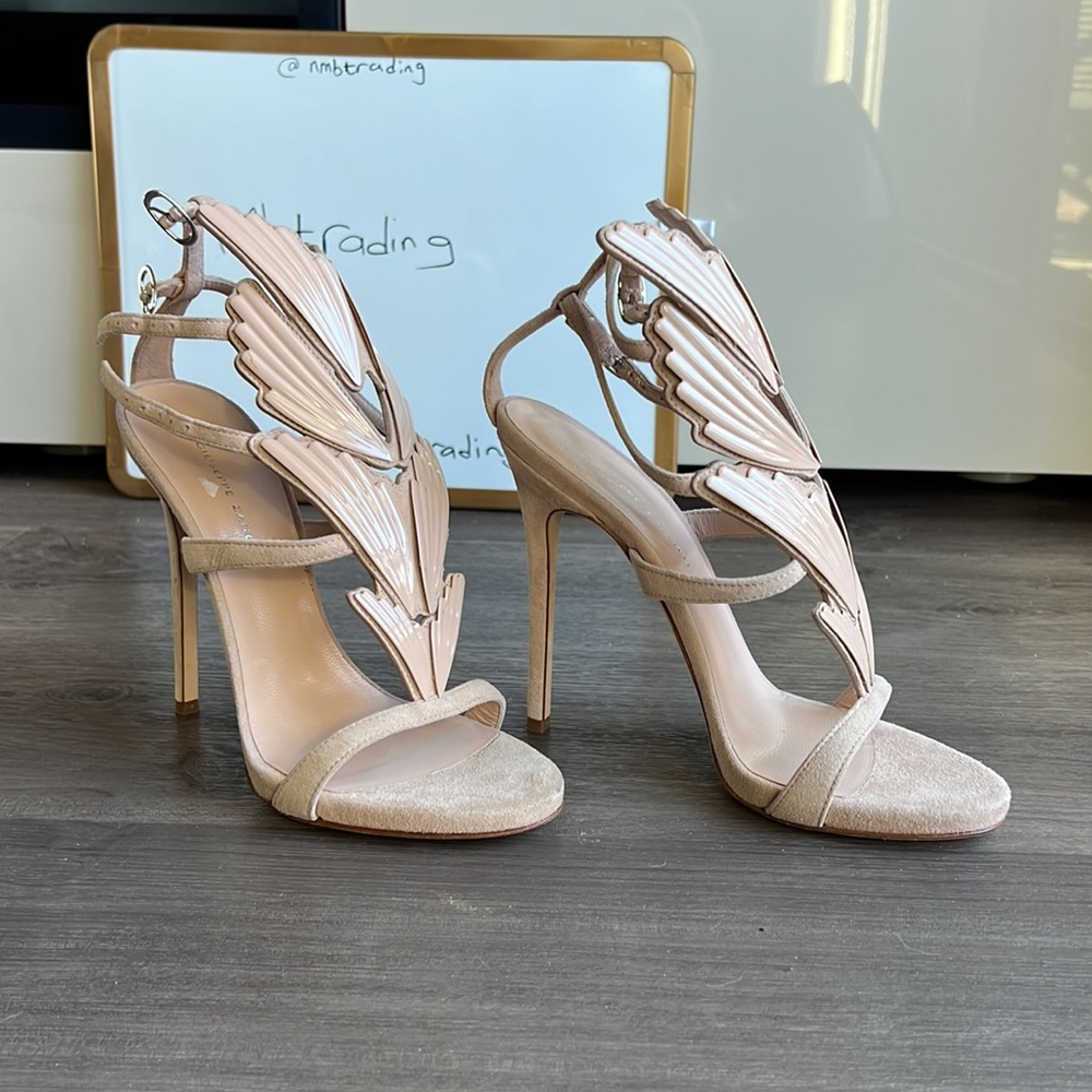 Giuseppe Zanotti size 7.5M(37.5) strappy open toe butterfly 🦋 feather Sandals